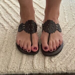 Vera Wang Lavender Label Full Leather Dark Brown Floral Design Sandals